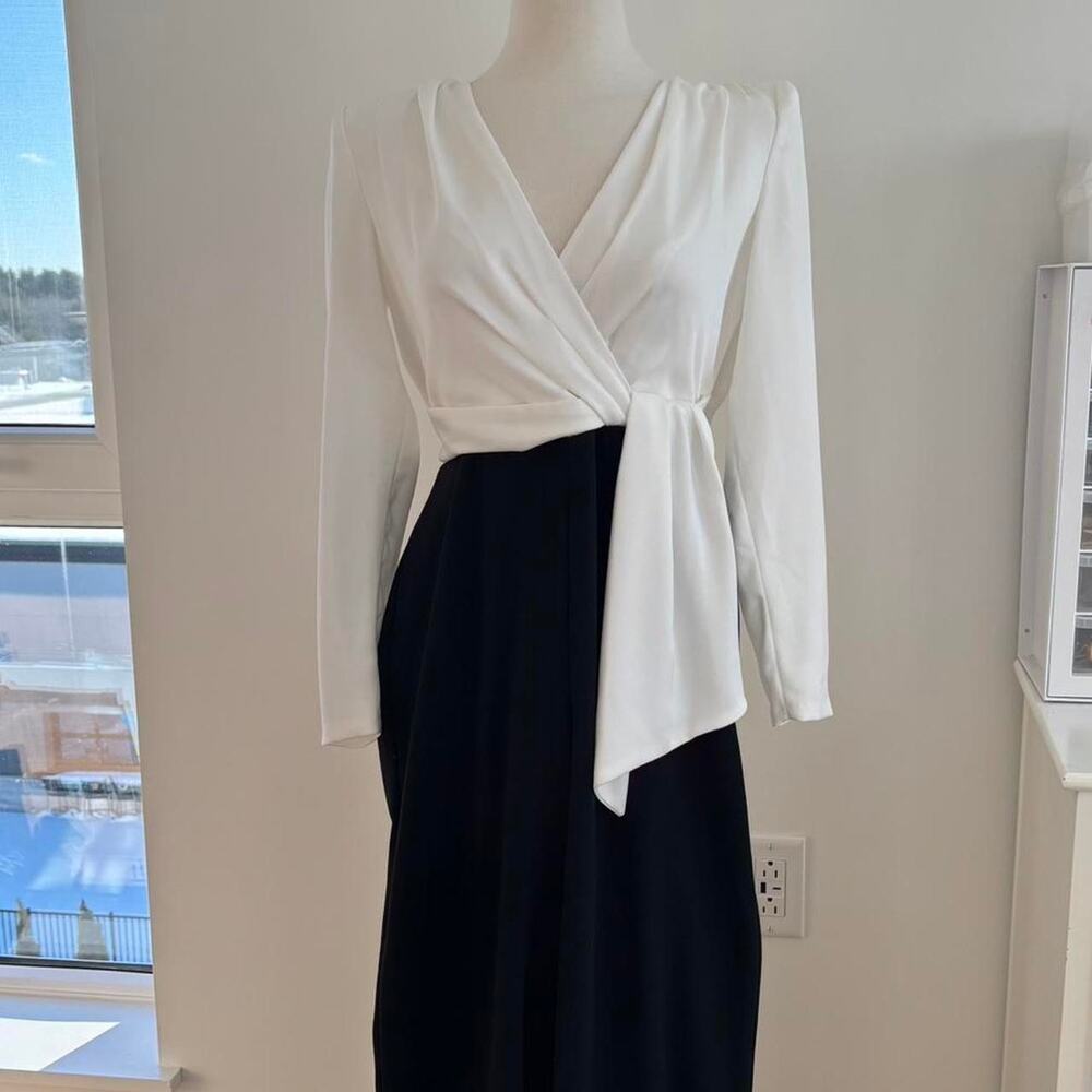 DKNY Color Block Long Sleeve Wrap Wide Leg Zip Flowy Up Jumpsuit Sz 4